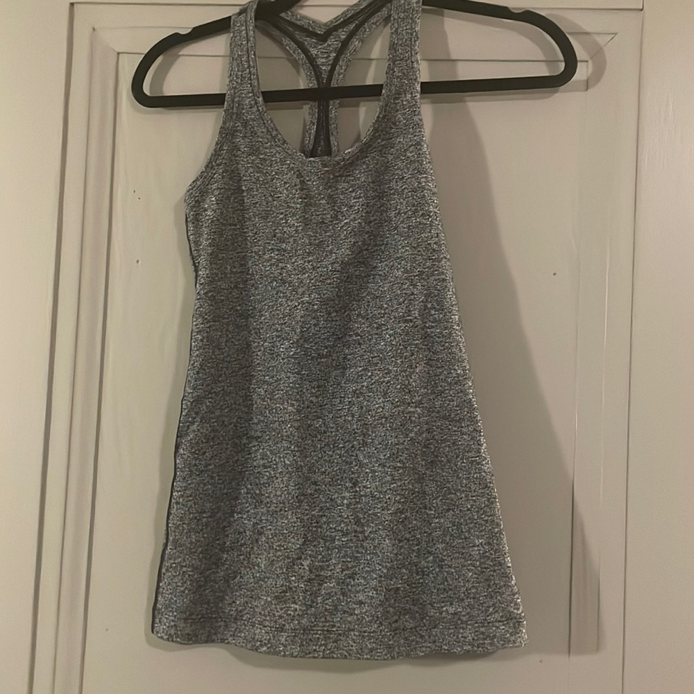 Lulu lemon tank size 6